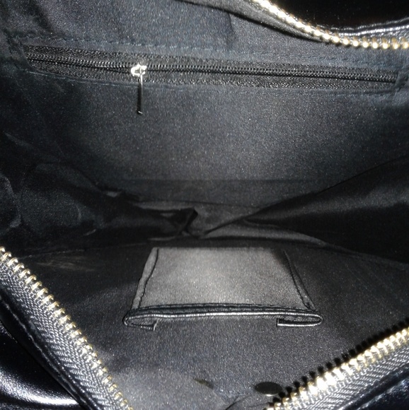 Winged Heart Backpack with Lace Trim - Picture 6 of 7